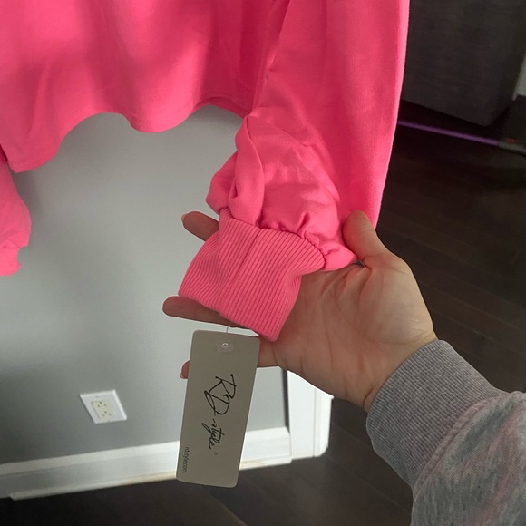 Pink Women's Top - Picture 3 of 4